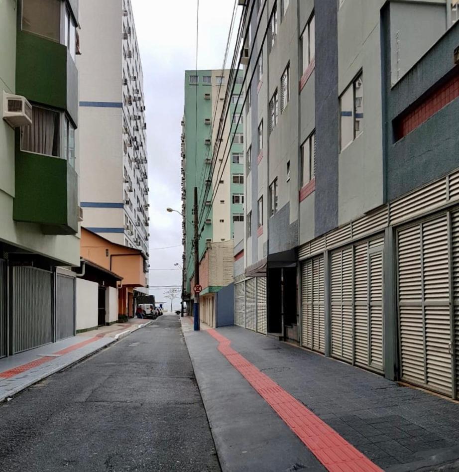 Apartamento Apto 4 Quartos Em Bc Com Garagem Enorme, Cabem 2 Carros Pequenos Balneário Camboriú